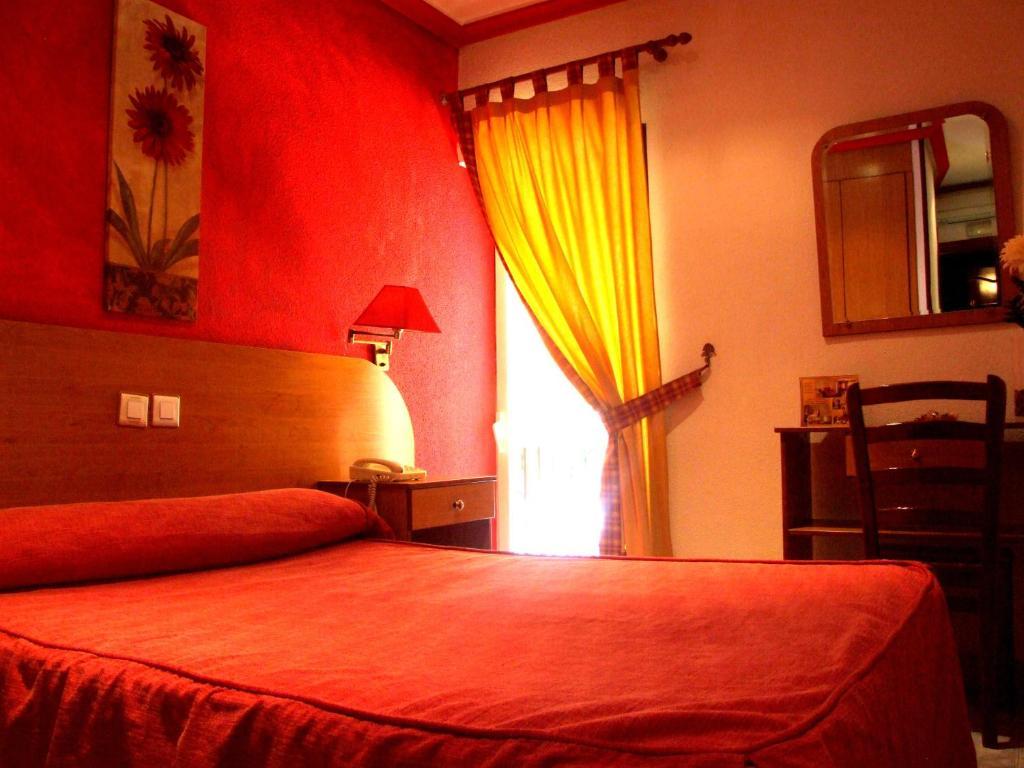 Hostal Santa Marta Аранхуэс Номер фото
