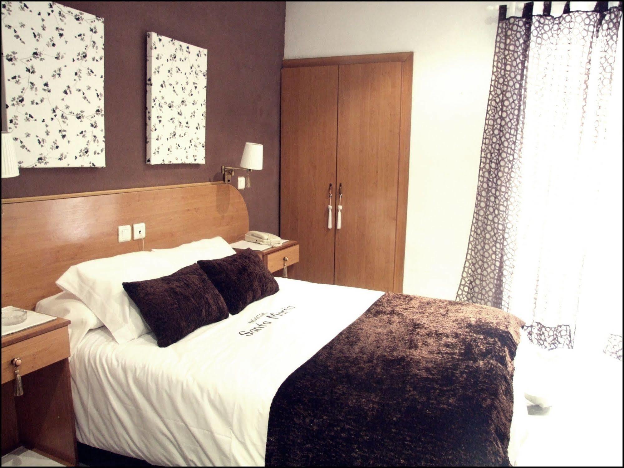 Hostal Santa Marta Аранхуэс Экстерьер фото